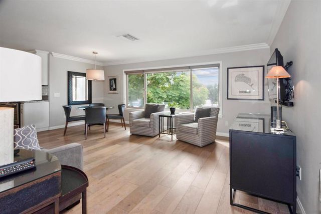 1052 Isabella Avenue E, Coronado, CA 92118