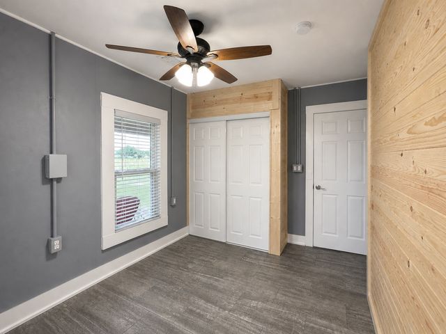 506 W Grand Avenue, Comanche, TX 76442
