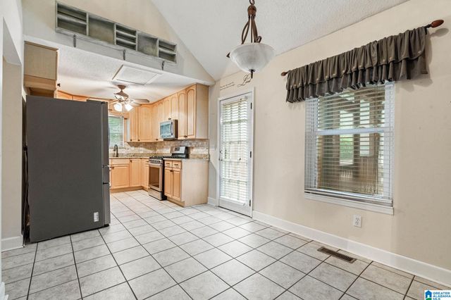 3202 EDENBURG DRIVE, Hueytown, AL 35023