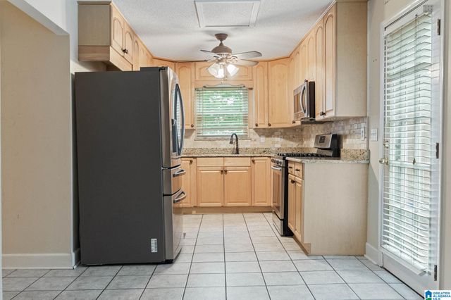 3202 EDENBURG DRIVE, Hueytown, AL 35023