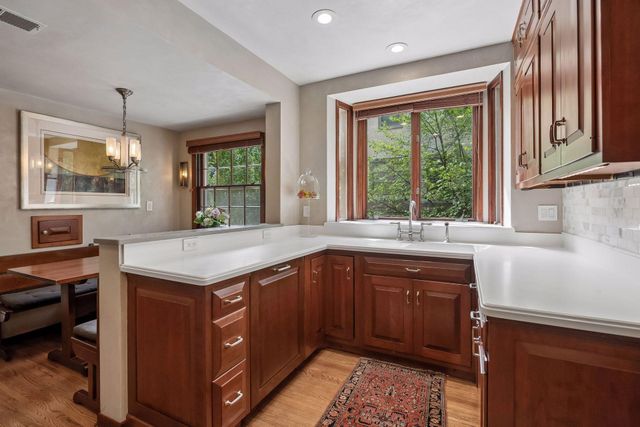 2825 Brookwood Terrace, Minneapolis, MN 55410