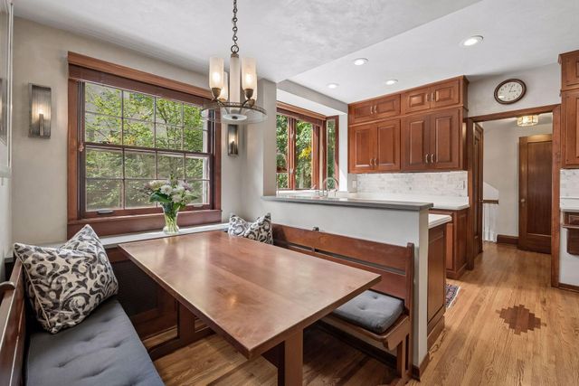 2825 Brookwood Terrace, Minneapolis, MN 55410