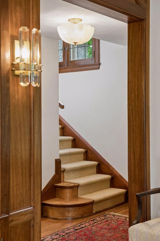 2825 Brookwood Terrace, Minneapolis, MN 55410