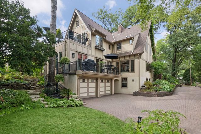 2825 Brookwood Terrace, Minneapolis, MN 55410
