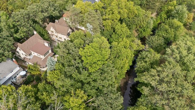 2825 Brookwood Terrace, Minneapolis, MN 55410