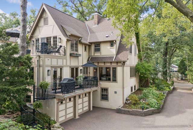 2825 Brookwood Terrace, Minneapolis, MN 55410