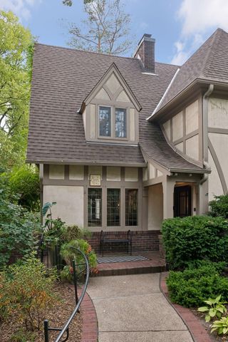 2825 Brookwood Terrace, Minneapolis, MN 55410