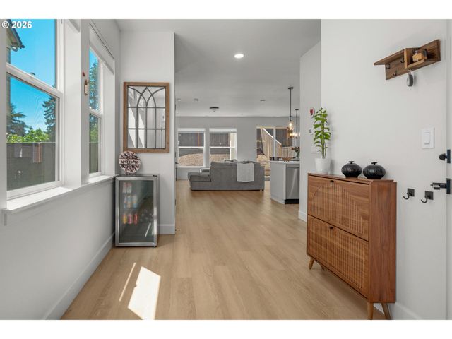 908 ROSEBUD Ct, Forest Grove, OR 97116