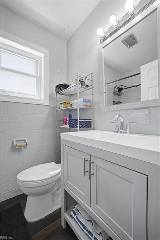 1713 Bay AVE, Hampton, VA 23661