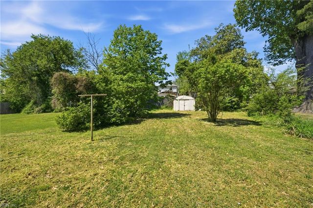 1713 Bay AVE, Hampton, VA 23661