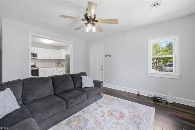1713 Bay AVE, Hampton, VA 23661