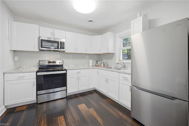 1713 Bay AVE, Hampton, VA 23661