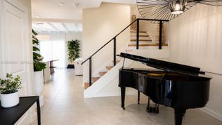 671 NW 204th St, Miami Gardens, FL 33169