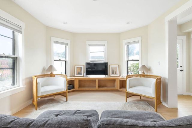 56 Gorham 3, Somerville, MA 02144