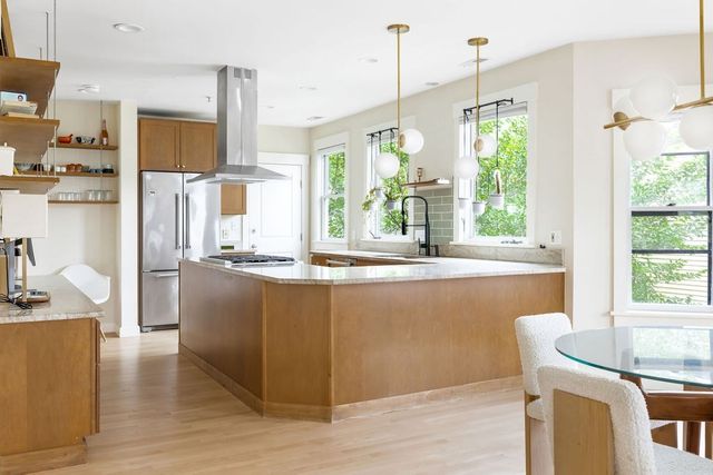 56 Gorham 3, Somerville, MA 02144