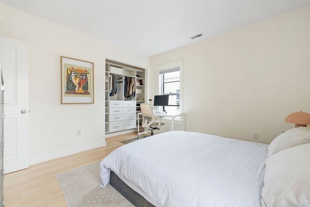 56 Gorham 3, Somerville, MA 02144