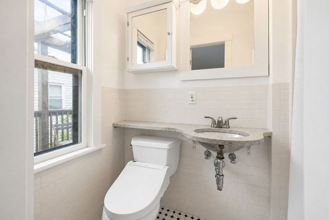 56 Gorham 3, Somerville, MA 02144