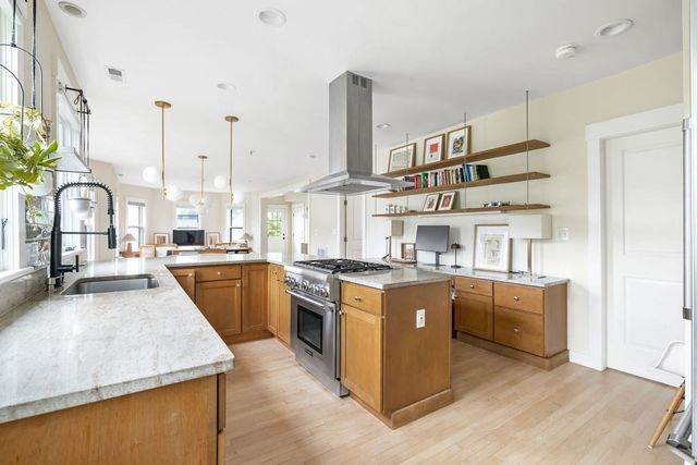 56 Gorham 3, Somerville, MA 02144