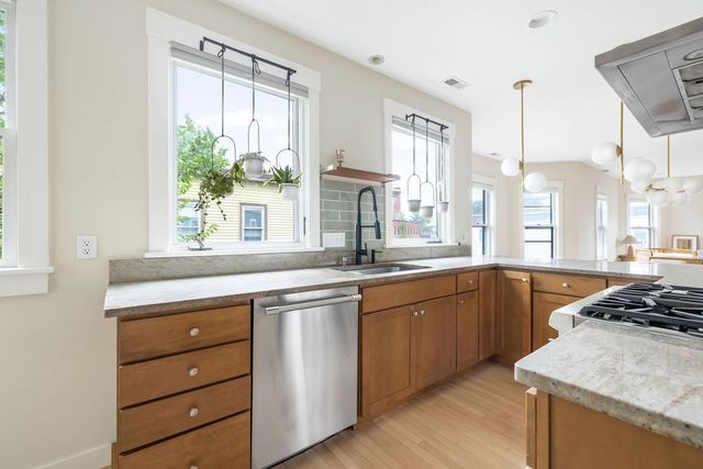 56 Gorham 3, Somerville, MA 02144
