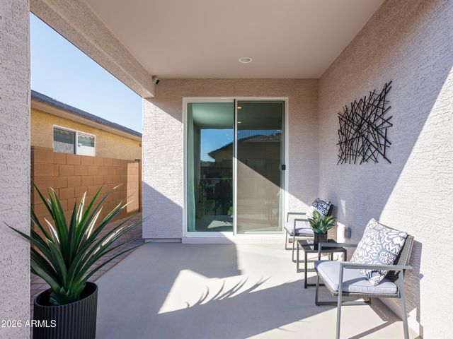 15557 W KENDALL Street, Goodyear, AZ 85338