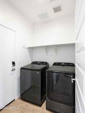 15557 W KENDALL Street, Goodyear, AZ 85338