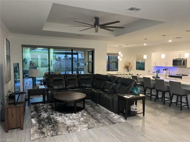 2802 NW 14th TER, Cape Coral, FL 33993