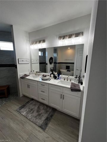 2802 NW 14th TER, Cape Coral, FL 33993