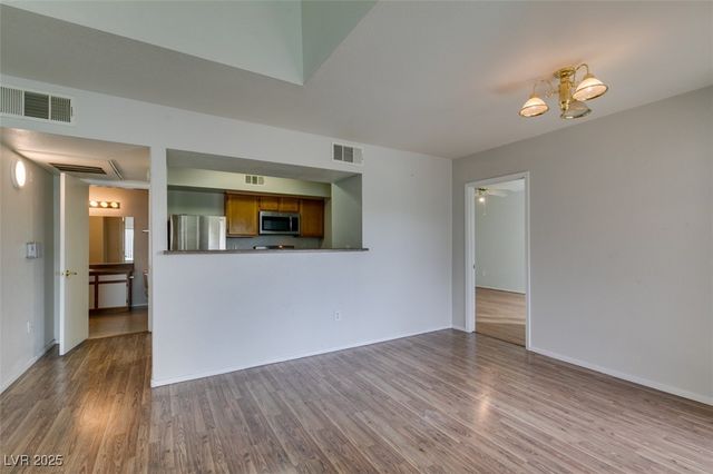 6650 West Warm Springs Road 2118, Las Vegas, NV 89118