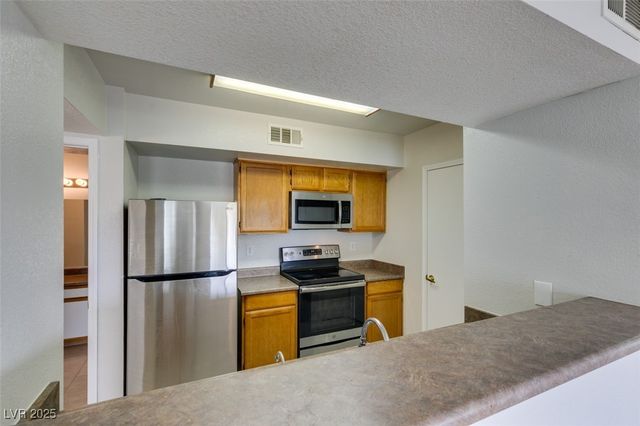 6650 West Warm Springs Road 2118, Las Vegas, NV 89118