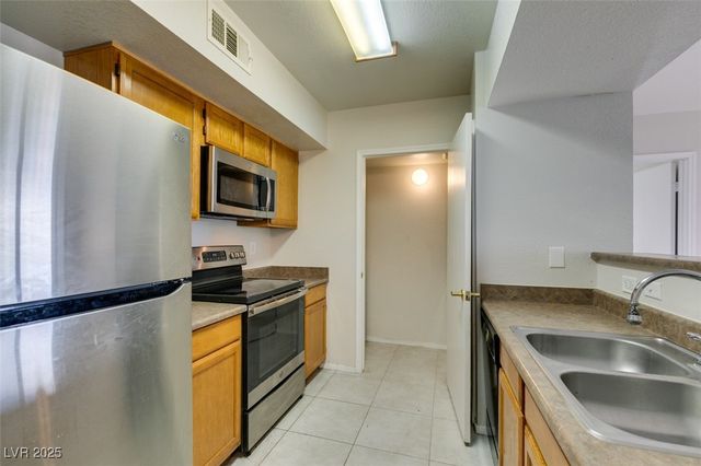 6650 West Warm Springs Road 2118, Las Vegas, NV 89118