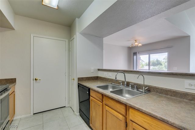 6650 West Warm Springs Road 2118, Las Vegas, NV 89118