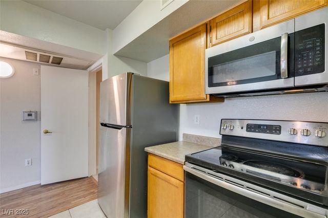 6650 West Warm Springs Road 2118, Las Vegas, NV 89118