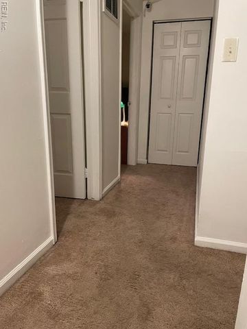 525 Chanticlar CT, Newport News, VA 23608