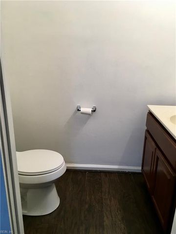 525 Chanticlar CT, Newport News, VA 23608