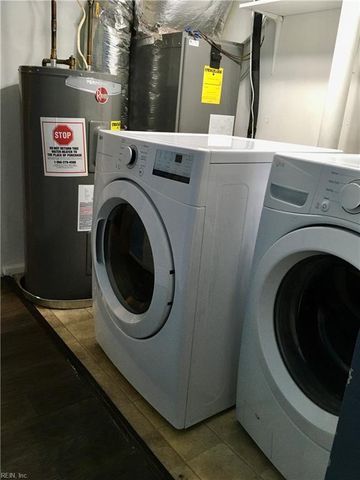 525 Chanticlar CT, Newport News, VA 23608