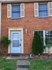 525 Chanticlar CT, Newport News, VA 23608