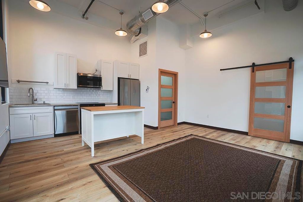 Image 1 of property listing at 5065 Waterview Way 101, Oceanside, CA 92057