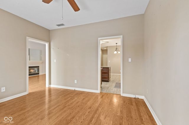 1638 Foxmere Way, Greenwood, IN 46142