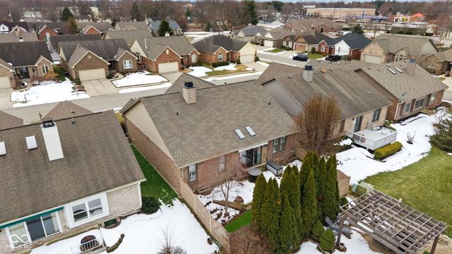 1638 Foxmere Way, Greenwood, IN 46142