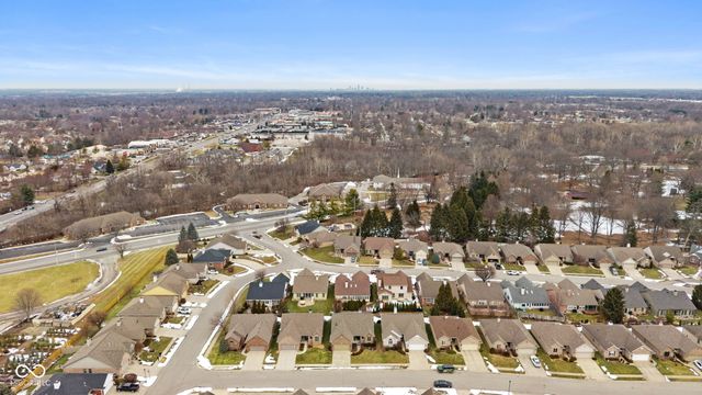 1638 Foxmere Way, Greenwood, IN 46142