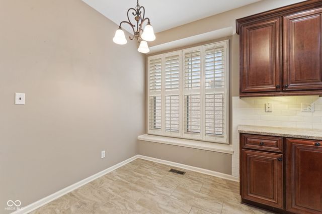 1638 Foxmere Way, Greenwood, IN 46142