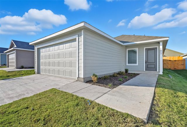1013 Raintree Road, Princeton, TX 75407