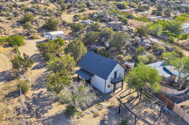 85 Nm 333 NE, Albuquerque, NM 87123