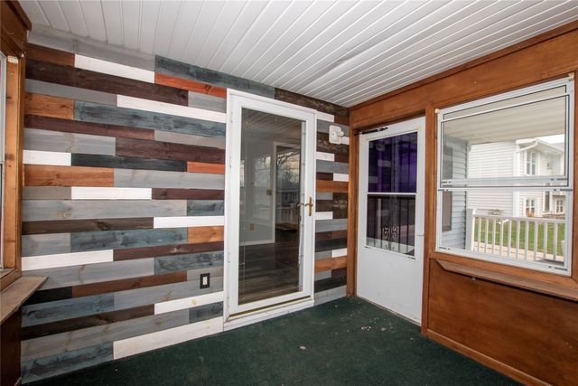 816 E 7th Street S, Newton, IA 50208