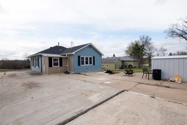 816 E 7th Street S, Newton, IA 50208