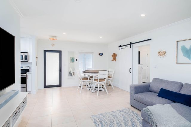 181 Ocean View Drive, Key Largo, FL 33037