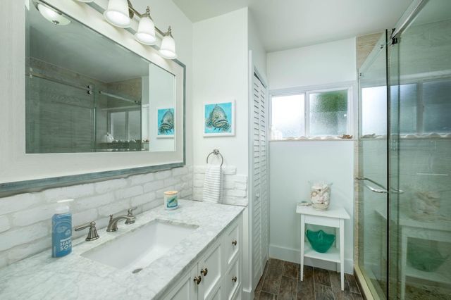 181 Ocean View Drive, Key Largo, FL 33037