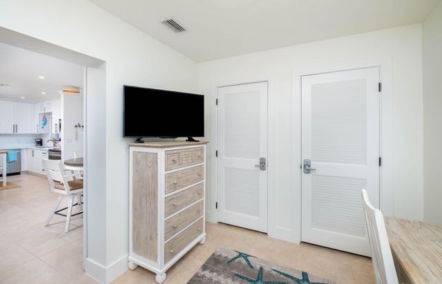 181 Ocean View Drive, Key Largo, FL 33037