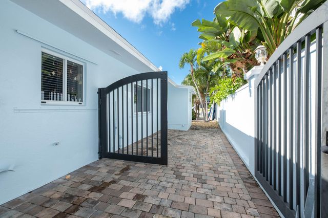 181 Ocean View Drive, Key Largo, FL 33037