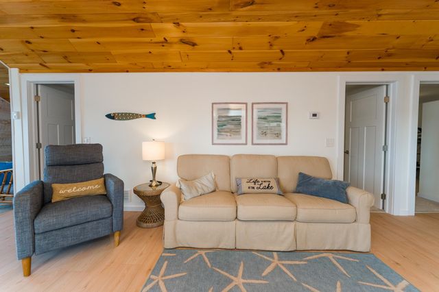 10921 N Shore Drive, Lake, MI 48632